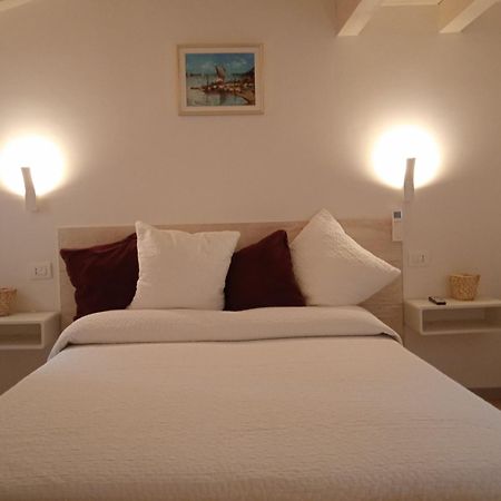 La Colombara Bed and Breakfast Chioggia Habitación foto